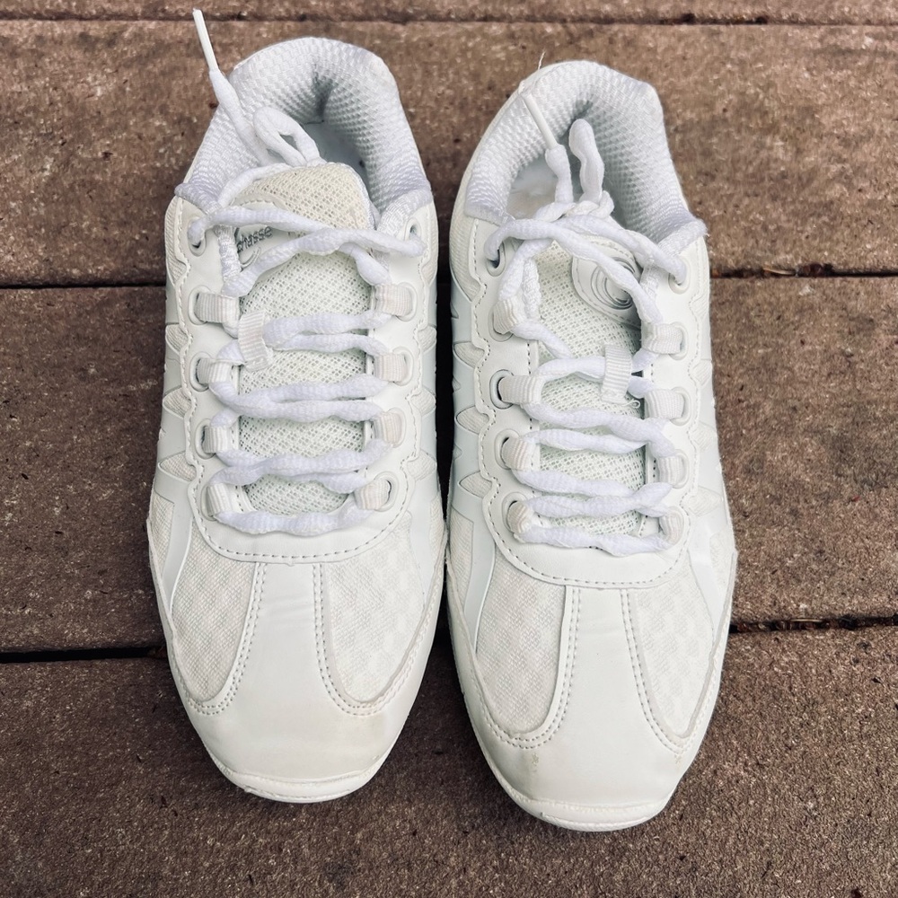 Chasse cheer shoes